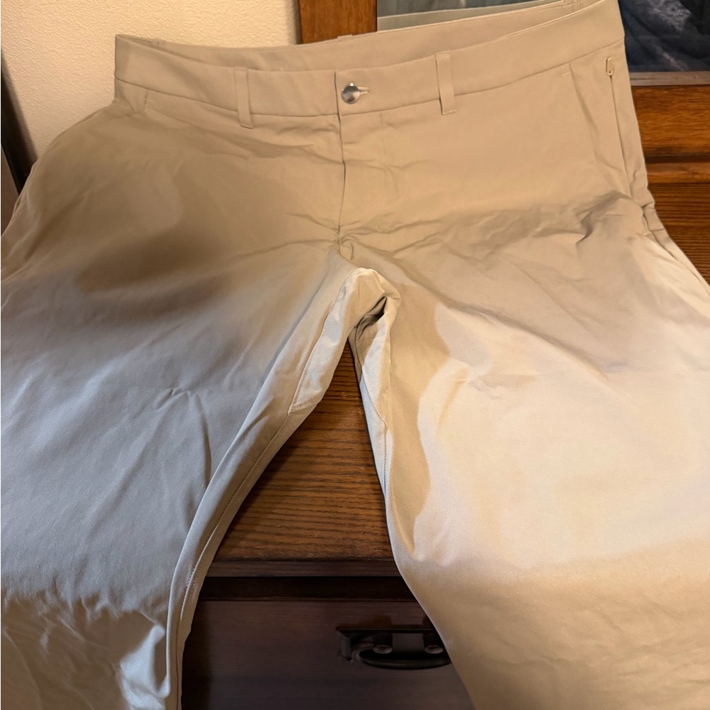 Lululemon Athletica Men's Khaki Chinos